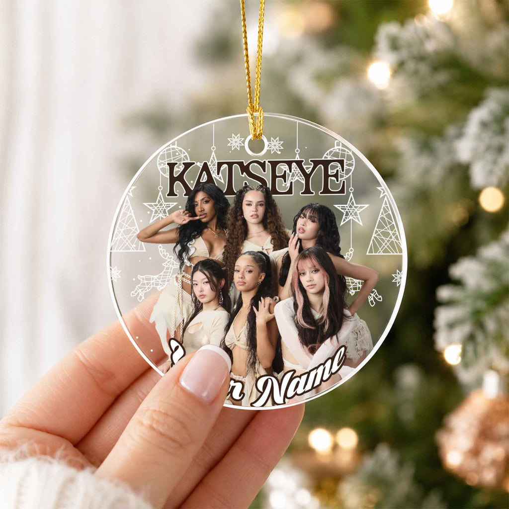 KATSEYE Winter White Custom Name Ornament - acrylic round ornament, fan-made kpop personalized Christmas ornament