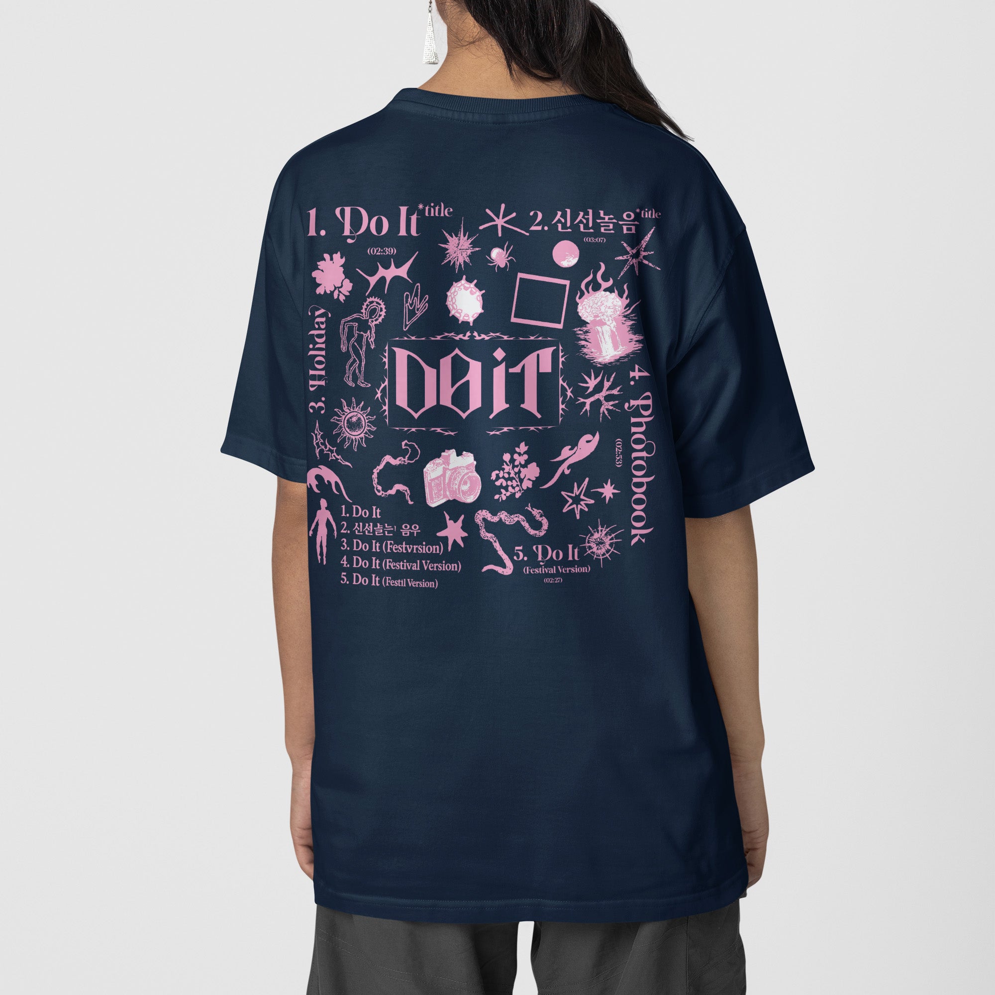 Stray Kids Do It Tracklist T-Shirt - Back view, Y2K kpop concert tee