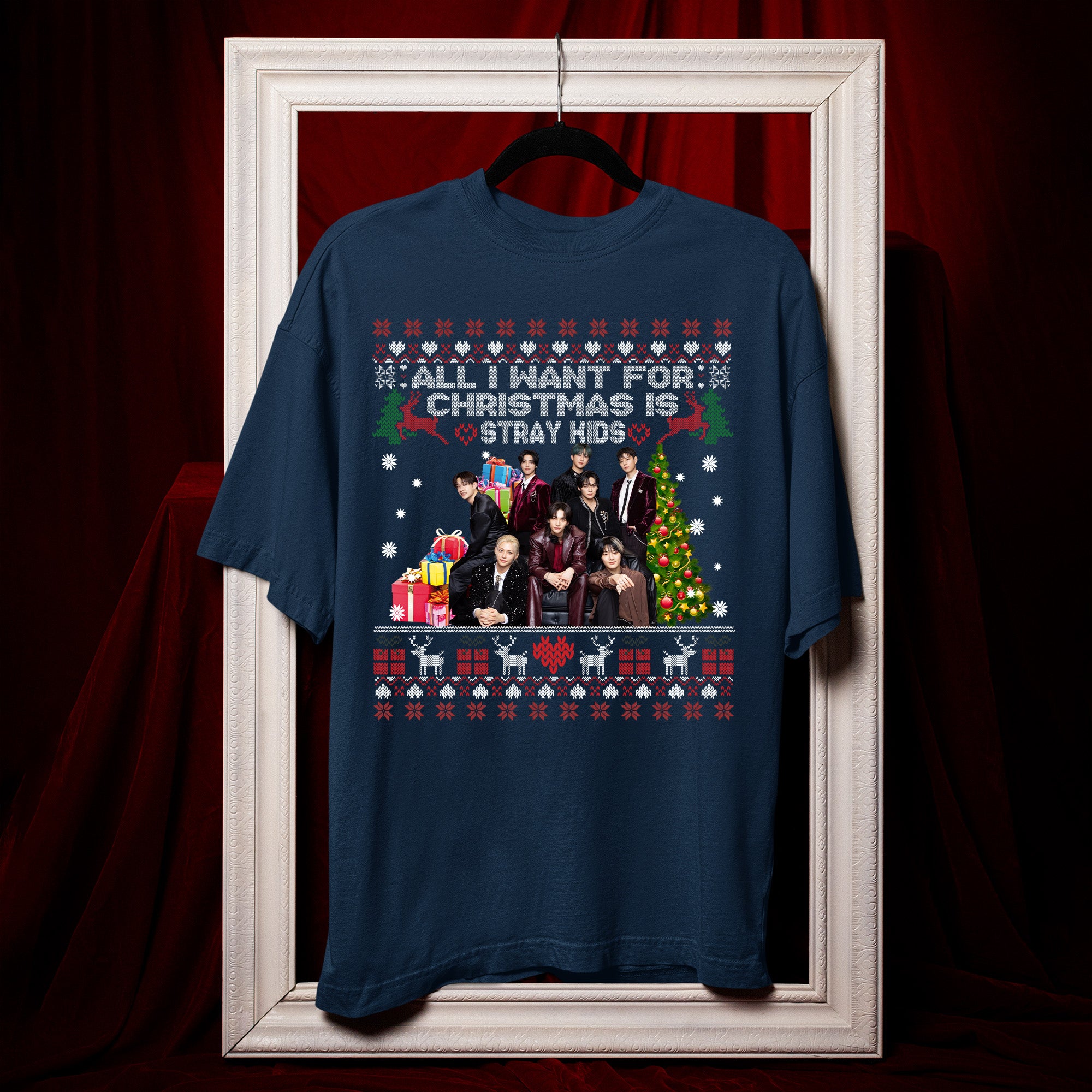 Stray Kids Christmas T-Shirt - Hang view, Y2K kpop concert tee
